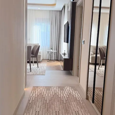 Letstay Corner Hotel *